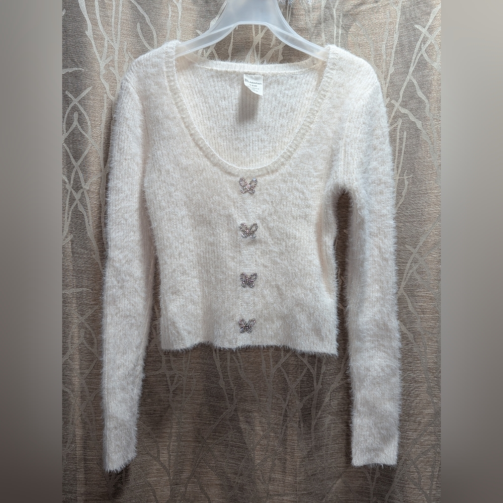 No Boundaries Cream Fuzzy Sweater‎